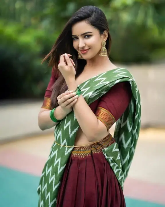 INDIAN ACTRESS PUJITA PONNADA IN TRADITIONAL MAROON LEHENGA CHOLI